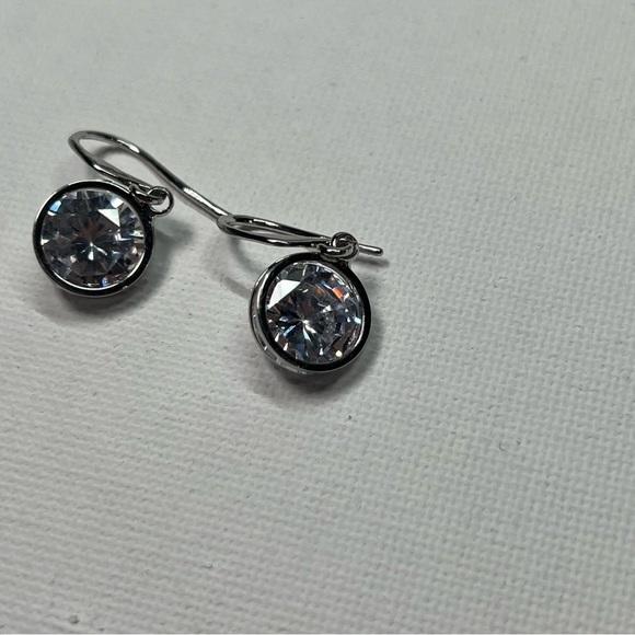 VINTAGE Silver Tone Rhinestone Drop Hook Earrings - Picture 5 of 9